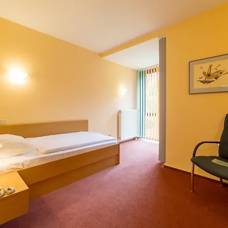 Leag Konferenzcenter Schulungs- Und Tagungshotel Im Spreewald 호텔 3*